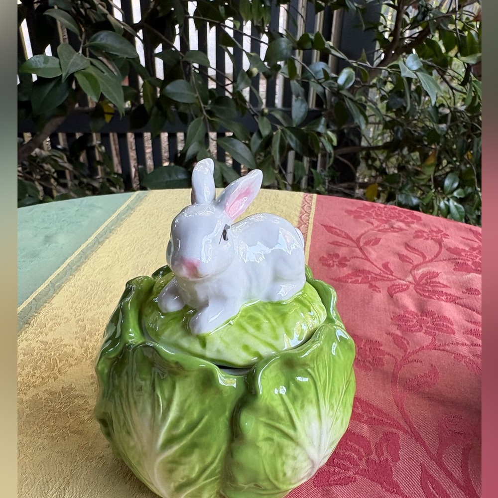 Corner Ruby Spring Collection Ceramic Rabbit 🐰 on Cabbage 🥬 Sugar Bowl - Picture 2 of 6